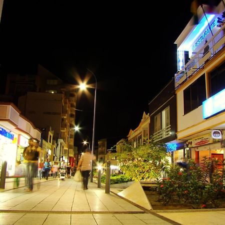 Hotel San Jeronimo Armenia Екстер'єр фото